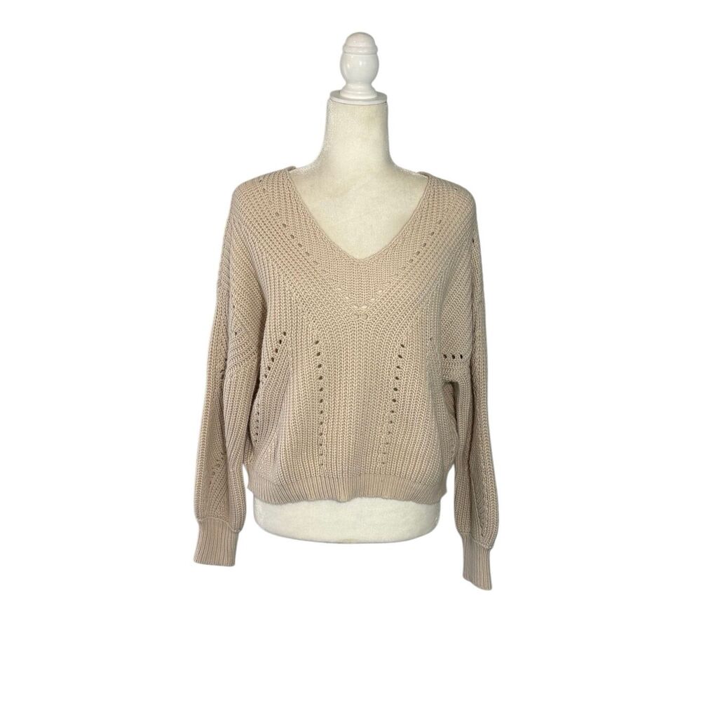 Moon & Madison v-neck cream open knit cropped sweater - M